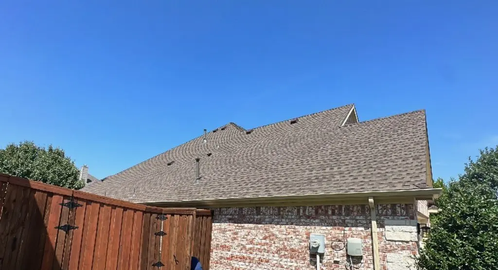 Completed roof replacement project in White Oak